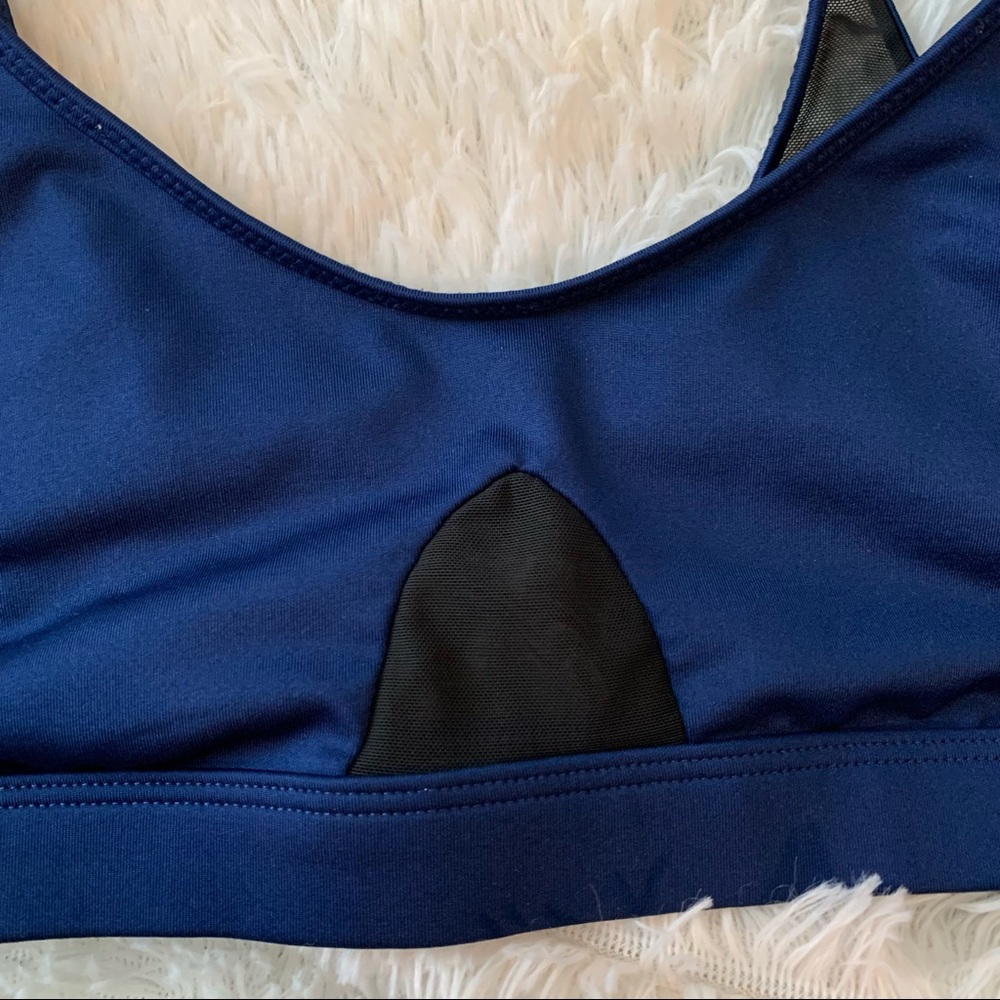 ❌SOLD❌Victoria’s Secret Sport Navy and Black Mesh Sports Bra Size Large - Picture 7 of 11